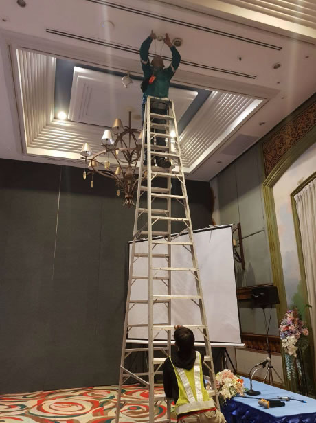 รับตรวจสอบระบบแจ้งเตือนไฟไหม้โรงแรม
